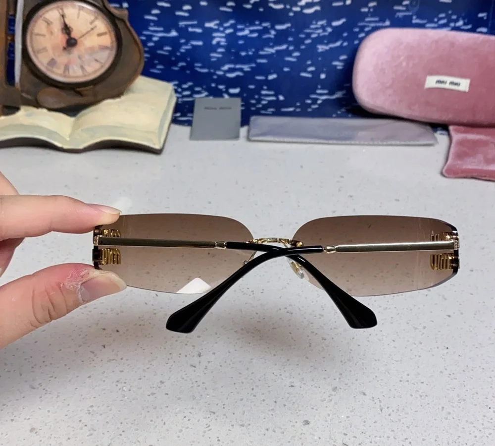 Miu Miu® chic rimless